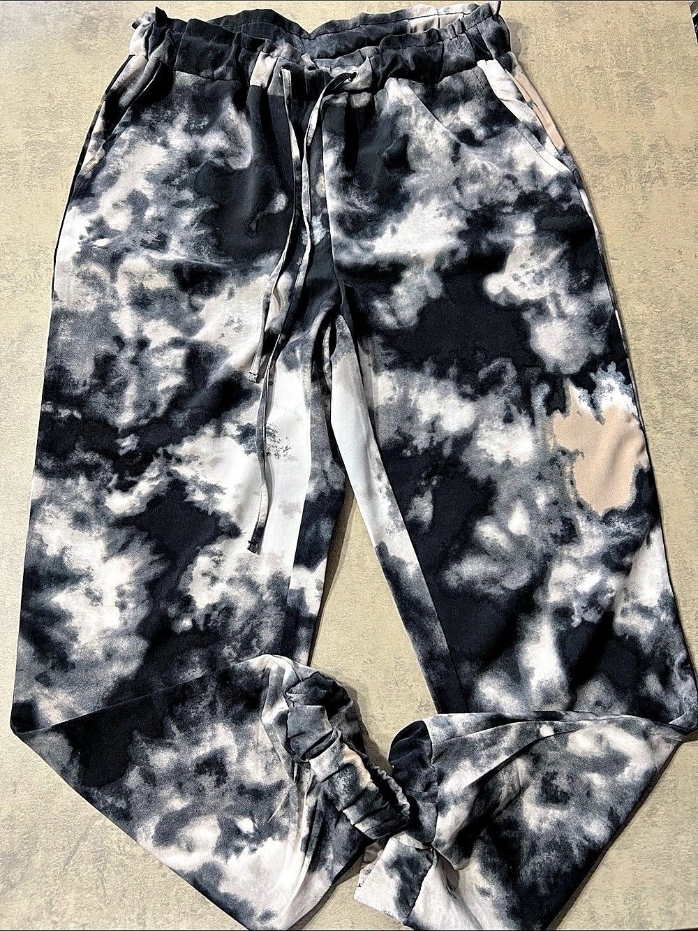one Tie-Dye Jogger Pants in Black & White Size Small/medium Like New
